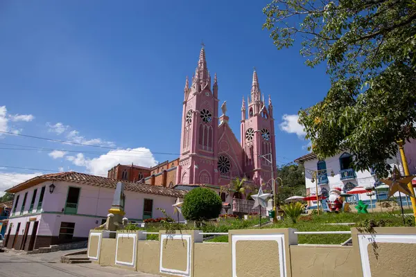 Jericho, Antioquia, Kolombiya; 29 Mayıs 2025 St. Laura Mabedi Kilisesi, aynı zamanda Mary 'nin Kalbi Cemaati olarak da bilinir..