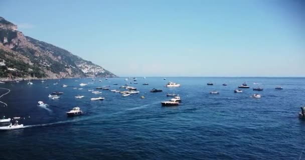 Cien Barcos Yates Veleros Mar Mediterannean Vacaciones Verano Costa Amalfi — Vídeo de stock