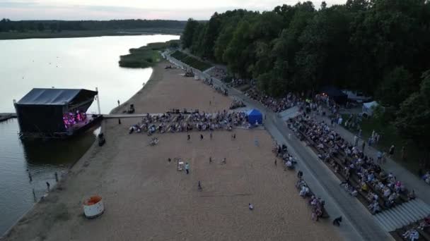 Large Crowd People Music Festival Open Air Concert Nearby Lake — Vídeo de Stock