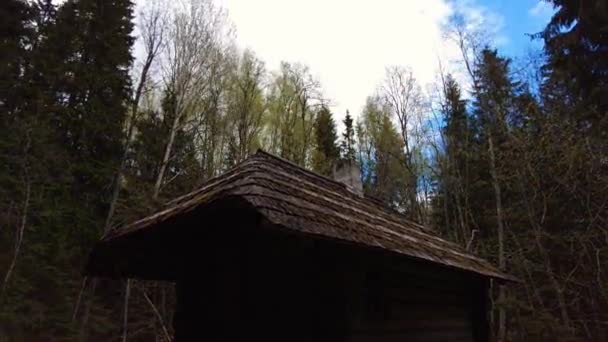 Timelapse Wooden Cabin Woods Clouds Moving Fast Looking Camera Spring — Stock Video