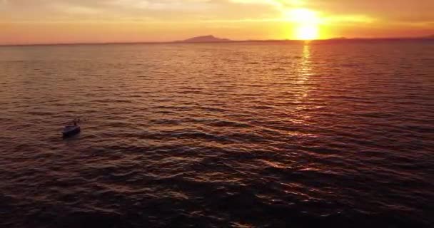 Величний Захід Сонця Або Схід Сонця Прекрасний Хмарний Пейзаж Над — стокове відео