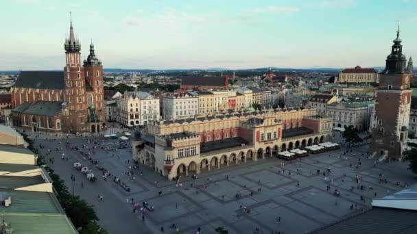 Marknadstorget Från Ovan Flygfoto Över Gamla Stadskärnan Krakow Med Solnedgång — Stockvideo