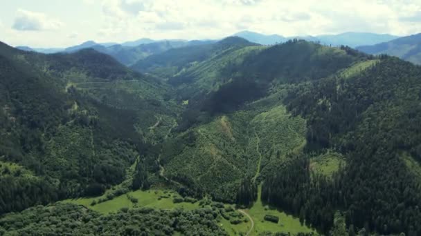 Montagnes Slovaquie Sommets Falaises Rochers Crêtes Paysage Herbe Verte Ciel — Video