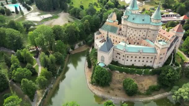 Widok Lotu Ptaka Średniowieczny Zamek Bojnice Dziedzictwo Unesco Słowacji Zamek — Wideo stockowe