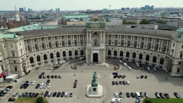 비엔나의 매혹적인 전망은 오스트리아 수도의 경관인 훔부르크와 호프부르크 궁전의 상징적인 — 비디오