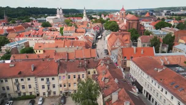 Wunderschöne Skyline Der Altstadt Von Kaunas Mit Kirchtürmen Und Rathaus — Stockvideo