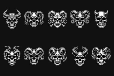 Keskin Boynuz Siyah ve Beyaz Resimli Kara Sanat Kurukafa Şeytanı