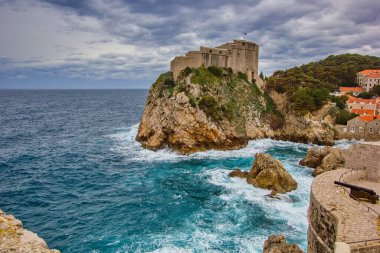 Hırvatistan 'ın Dubrovnik kentindeki Fort Lovrijenac veya St. Lawrence Kalesi
