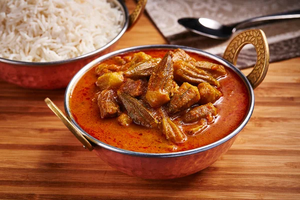 Ragoût Okra Riz Blanc Khoresht Bamia Curry Doigt Dame Servi — Photo