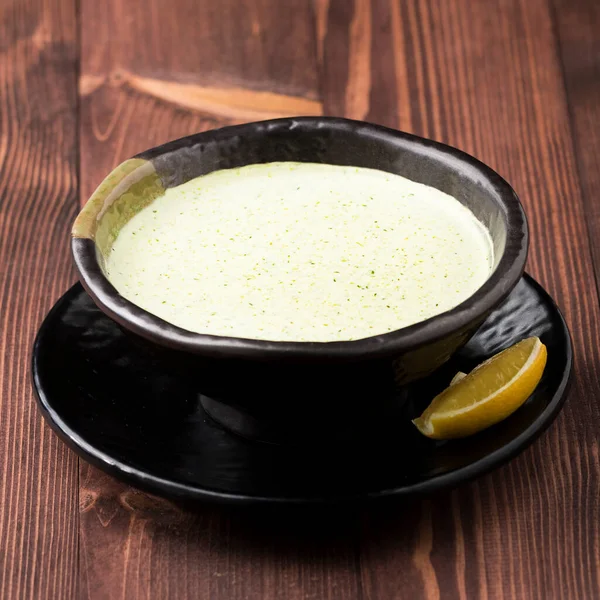 Creamy Broccoli Soup Lemon Slice Served Bowl Isolated Table Top — Stock Photo, Image