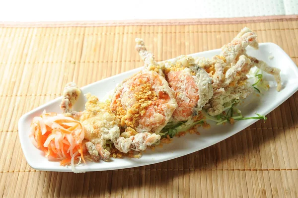 Wietnamska Sól Pieprz Soft Shell Crab Serwowane Danie Izolowane Owoce — Zdjęcie stockowe