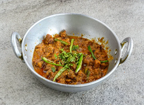 Hammelfleisch Karahi Rogan Josh Korma Masala Serviert Teller Isoliert Auf — Stockfoto