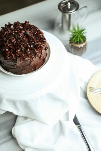 Шоколадний Фадж Торт Подається Обідньому Столі Зверху Кафе Випічка Десерт — стокове фото