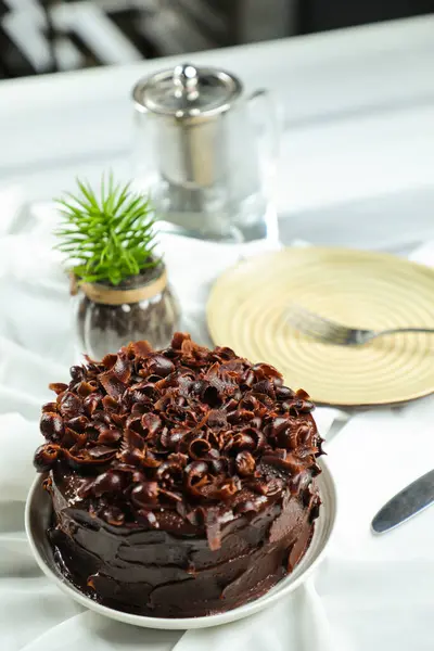 Chocolate Fudge Cake Serviert Auf Dem Tisch Von Oben Ansicht — Stockfoto