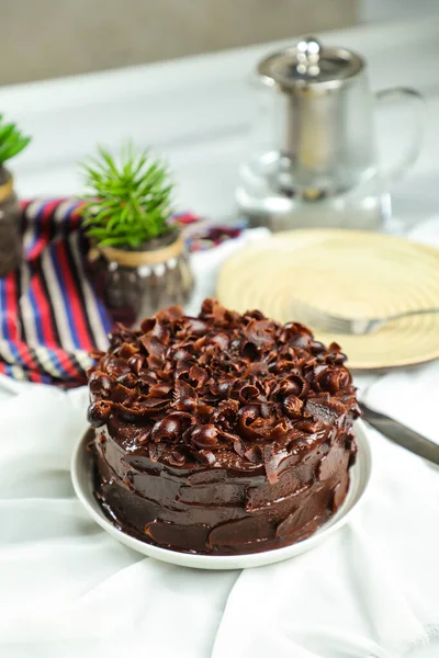 Chocolate Fudge Cake Serviert Auf Dem Tisch Von Oben Ansicht — Stockfoto