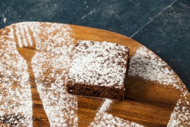 Martha Kent Brownie tahtadan izole edilmiş. Kafenin üst görüntüsü.