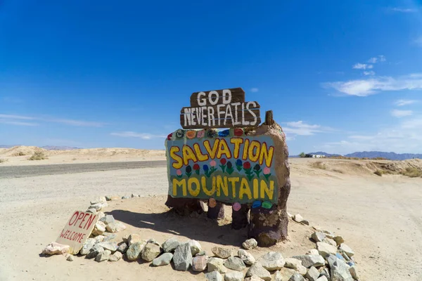 stock image Salvation Mountain Entry Sign - Slab City, CA . High quality photo