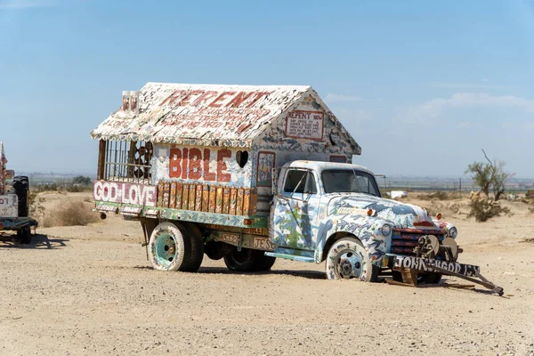 stock image The Wagon at Salvation Mountain - Slab City, CA . High quality photo