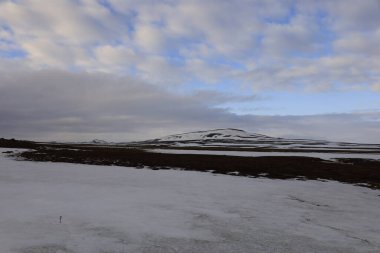 Grimsstadir 'in yanındaki bir dağda, Nordurland eystra' nın kuzeyindeki Norduring belediyesinde bir İzlanda kasabasıdır..