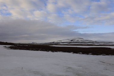 Grimsstadir 'in yanındaki bir dağda, Nordurland eystra' nın kuzeyindeki Norduring belediyesinde bir İzlanda kasabasıdır..