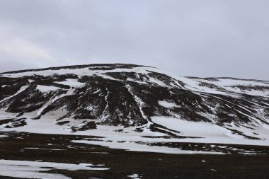 Grimsstadir 'in yanındaki bir dağda, Nordurland eystra' nın kuzeyindeki Norduring belediyesinde bir İzlanda kasabasıdır..