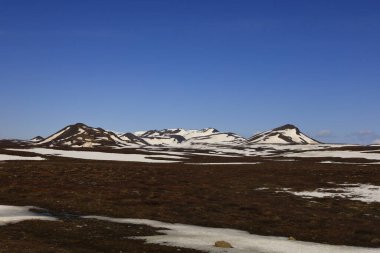 İzlanda 'nın kuzeydoğu bölgesindeki bir dağın görüş açısı