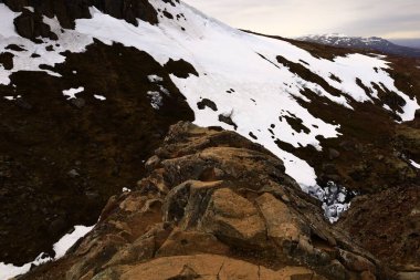 Fardagafoss, Egilsstaoir 'in hemen dışında Seyoisfjorour kasabasına giden yolda bulunan bir şelaledir.