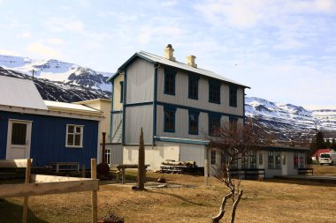 Seyisfjorour, İzlanda 'nın doğu kesiminde, fiyordun en iç noktasında bulunan bir kasabadır. Kasaba Mulaping belediyesinde yer almaktadır..