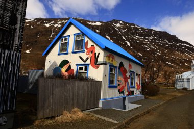 Seyoisfjorur, İzlanda 'nın doğu kesiminde, aynı adı taşıyan fiyordun en iç noktasında bulunan bir kasabadır. Kasaba Mlaing belediyesinde yer almaktadır..