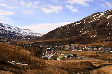 Seyoisfjorur, İzlanda 'nın doğu kesiminde, aynı adı taşıyan fiyordun en iç noktasında bulunan bir kasabadır. Kasaba Mlaing belediyesinde yer almaktadır..