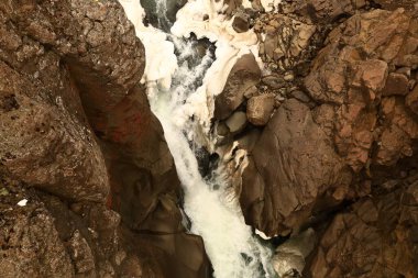  Doğu İzlanda, Flojtsdalshreppur 'da Hengifossa' da bulunan bir dağın manzarası.