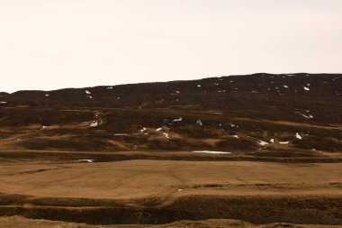 Kuzeybatı Bölgesi 'ndeki bir dağa bakın. İzlanda' nın sekiz geleneksel bölgesinden biridir ve adanın kuzeyinde yer almaktadır.