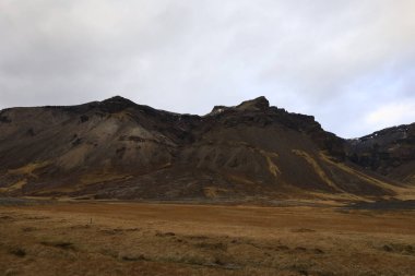 Vatnajokull Ulusal Parkı, İzlanda 'da bulunan ve Avrupa' nın 14,141 km2, bir başka deyişle ülkenin% 13 'ünü kapsayan bir ulusal parktır.