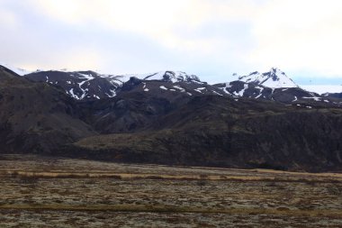 Vatnajokull Ulusal Parkı, İzlanda 'da bulunan ve Avrupa' nın 14,141 km2, bir başka deyişle ülkenin% 13 'ünü kapsayan bir ulusal parktır.