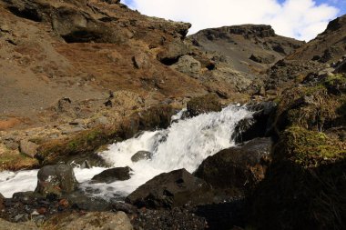Vatnajkull Ulusal Parkı, İzlanda 'da bulunan ve Avrupa' nın 14,141 km2, bir başka deyişle ülkenin% 13 'ünü kapsayan bir ulusal parktır.
