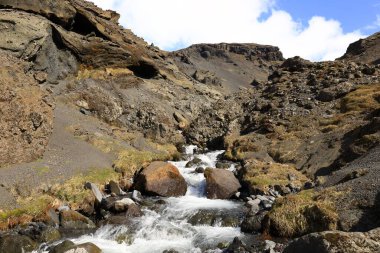Vatnajkull Ulusal Parkı, İzlanda 'da bulunan ve Avrupa' nın 14,141 km2, bir başka deyişle ülkenin% 13 'ünü kapsayan bir ulusal parktır.
