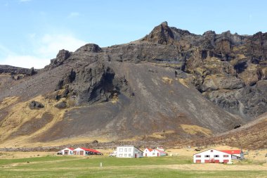Vatnajkull Ulusal Parkı, İzlanda 'da bulunan ve Avrupa' nın 14,141 km2, bir başka deyişle ülkenin% 13 'ünü kapsayan bir ulusal parktır.