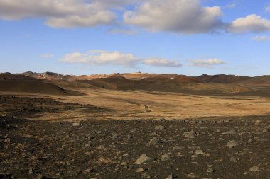 İzlanda 'nın Myvatn Gölü' nde yer alan Hverfjall volkanının görüş açısı.