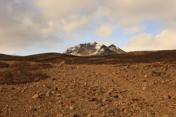 Vatnajokull Ulusal Parkı, İzlanda 'da bulunan ve Avrupa' nın 14,141 km2, bir başka deyişle ülkenin% 13 'ünü kapsayan bir ulusal parktır.