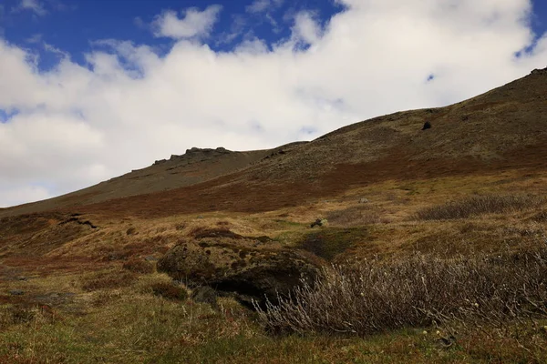 Vatnajkull Ulusal Parkı, İzlanda 'da bulunan ve Avrupa' nın 14,141 km2, bir başka deyişle ülkenin% 13 'ünü kapsayan bir ulusal parktır.