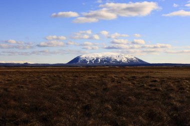 İzlanda 'nın Norourland Vestra bölgesindeki bir dağın manzarası