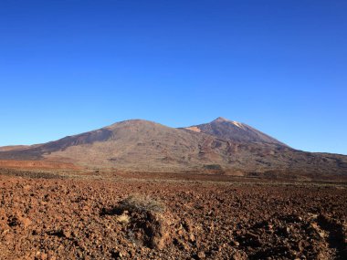 Teide Ulusal Parkı Tenerife, Kanarya Adaları 'nda bulunan ulusal parktır. Ulusal park İspanya' nın 3,718 metre yüksekliğindeki Teide Dağı 'nın merkezindedir.