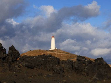 Reykjanesviti, İzlanda 'nın Reykjanes Yarımadası' nın ucunda yer alan en eski deniz feneridir..