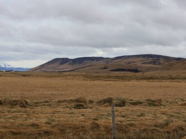 İzlanda 'nın güneyinde Selfoss' un yanındaki bir dağa bak.