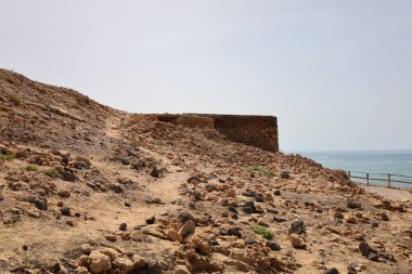 Ajuy mağaraları Fuerteventura adasında aynı isimde küçük bir kasabada yer almaktadır.