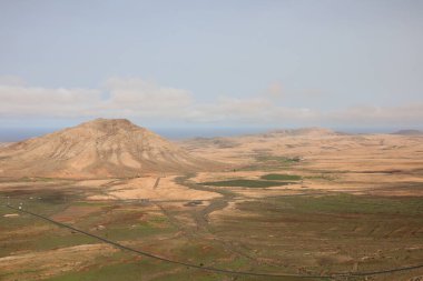 Montana de Tindaya, Fuerteventura 'da Kanarya Adaları' ndan bir dağ. 