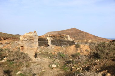 Stratified City, Lanzarote 'daki en eşsiz kaya oluşumlarından biridir.  