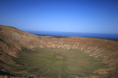 Lanzarote Adası 'nın merkezinde yer alan Caldera Blanca' nın manzarası
