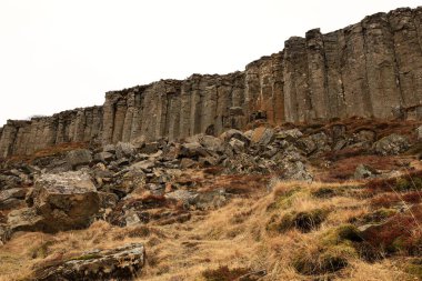 Gerduberg, Batı Peninsula Snaefellsnes 'de yer alan, kaba taneli bir bazalt kaya uçurumu.
