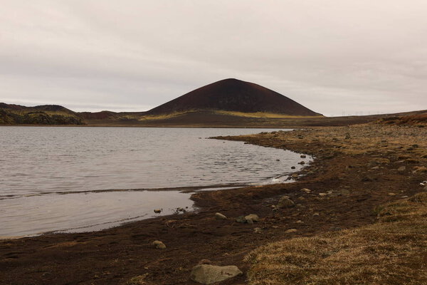 Selvallavatn is a lake located near Hraunsfjrur in iceland